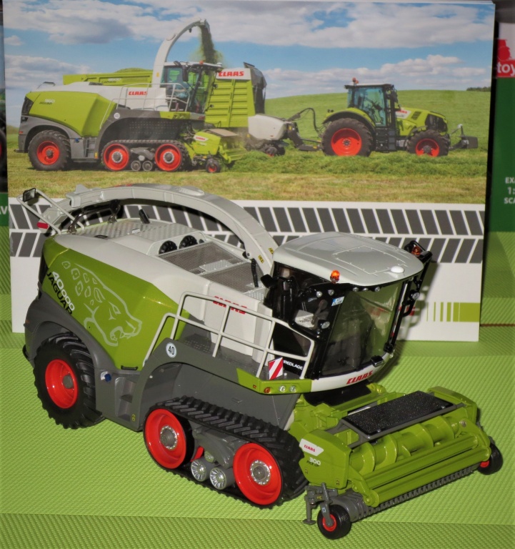 Claas Jaguar 960 Terra Trac Schlüsselanhänger Modell von Universal Hobbies